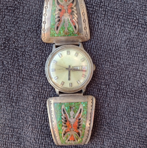 Assortment of Turquoise Jewelry - Picture 4 of 7